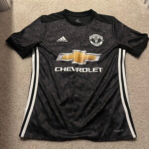 Women’s Manchester United Jersey Size Large
